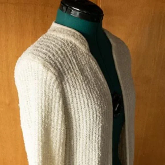 Goudchaux Maison Blanche ? Cream Boucle Knitted Cardigan Sweater womens M/L - Picture 13 of 13